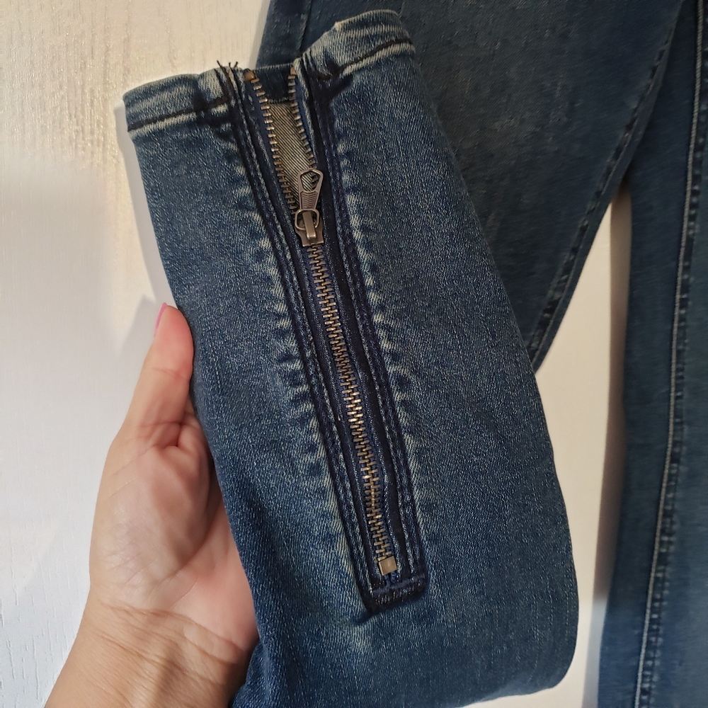 New, Free People, Size 25, Blue Jeans. - Picture 6 of 14